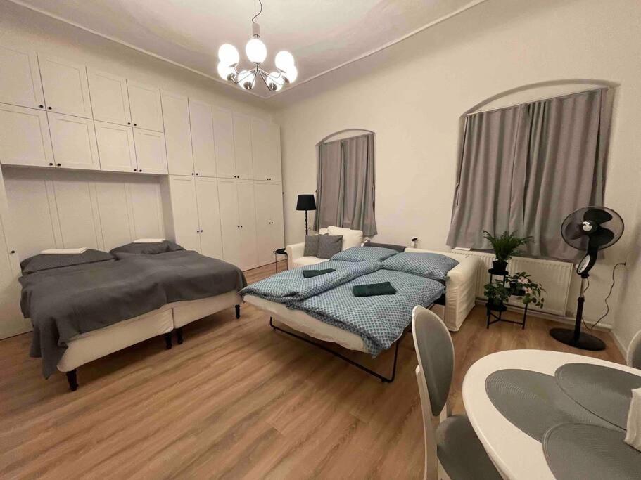 Good Old Times Apartment Bratislava Luaran gambar